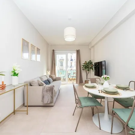 Modern, Bright, And Cozy Nice